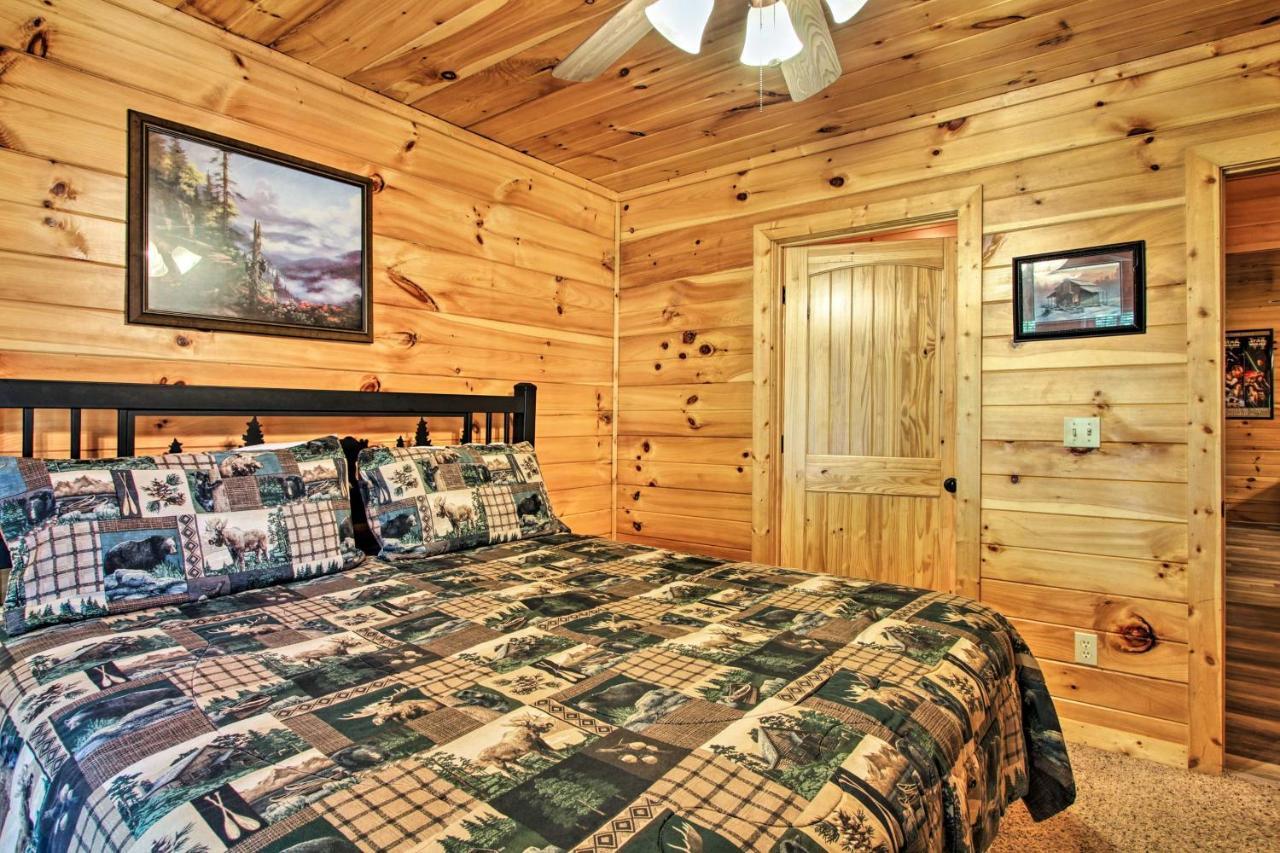 Expansive Gatlinburg Cabin Hot Tub, Deck And Grill! Εξωτερικό φωτογραφία