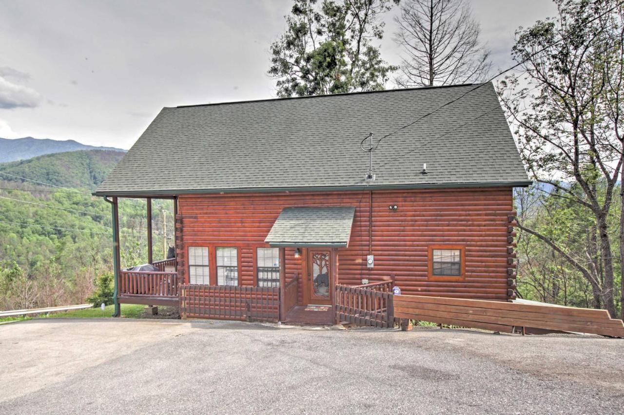 Expansive Gatlinburg Cabin Hot Tub, Deck And Grill! Εξωτερικό φωτογραφία