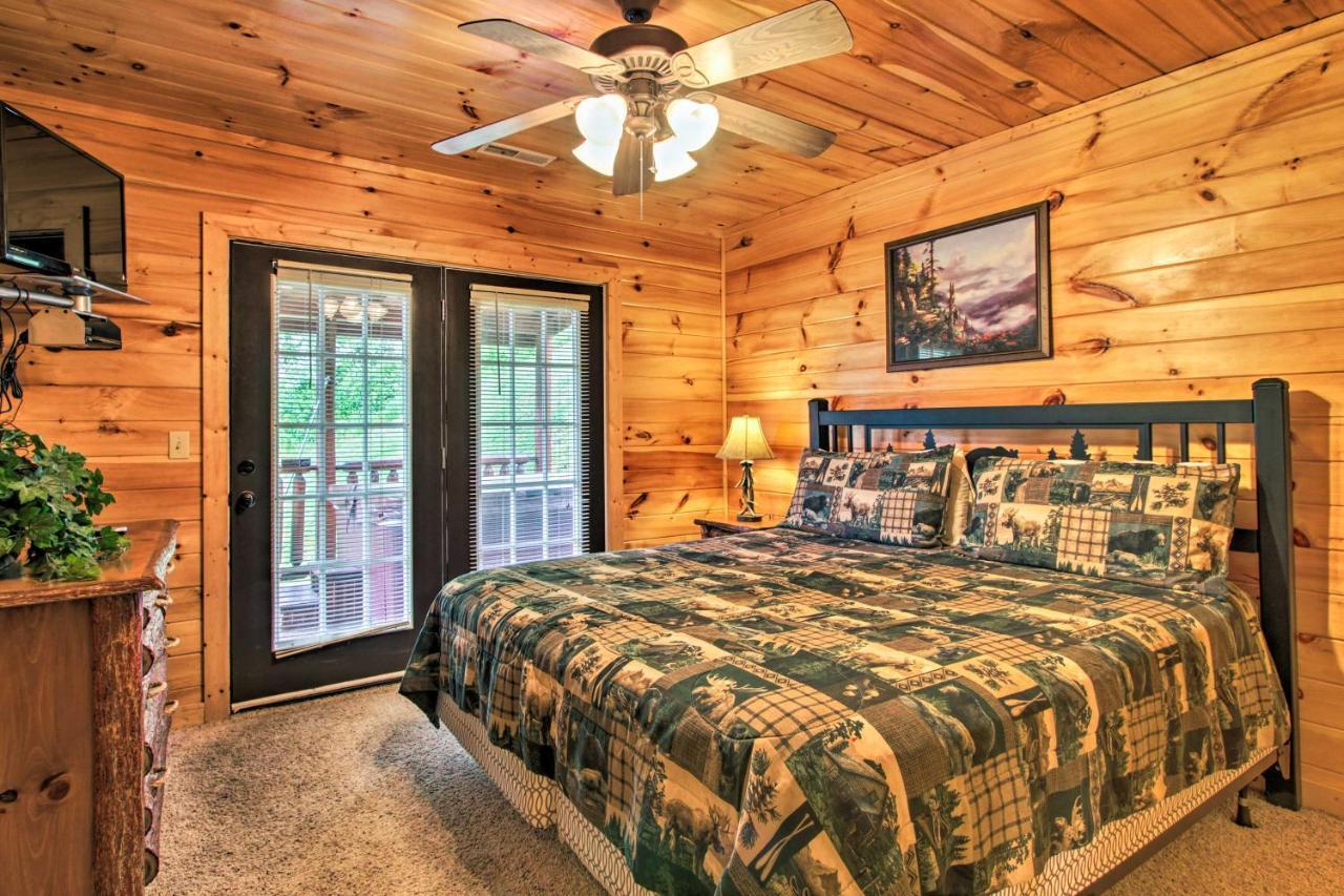 Expansive Gatlinburg Cabin Hot Tub, Deck And Grill! Εξωτερικό φωτογραφία