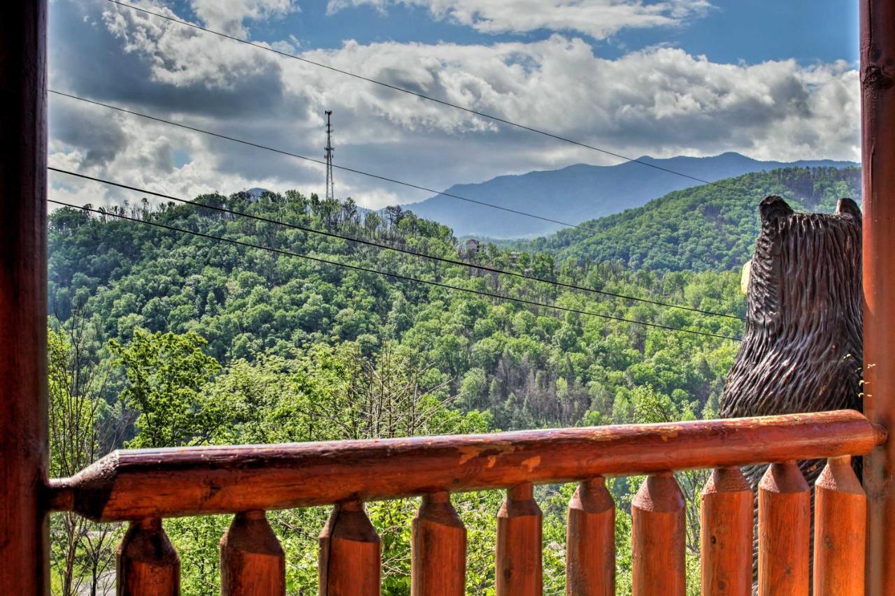 Expansive Gatlinburg Cabin Hot Tub, Deck And Grill! Εξωτερικό φωτογραφία